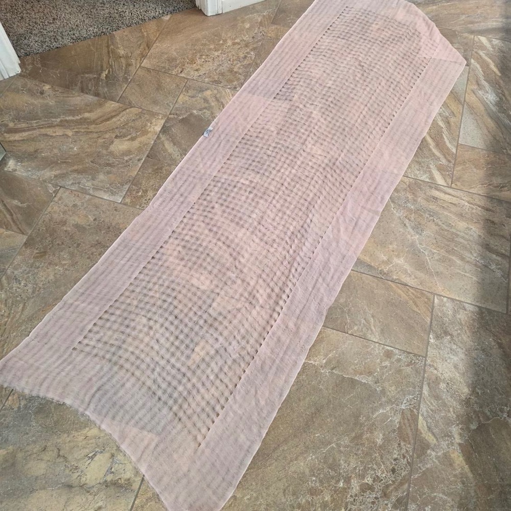 Bajra 100% Cashmere Scarf Light Pink Open Weave Handmade in Nepal Wrap Shawl - Picture 5 of 5